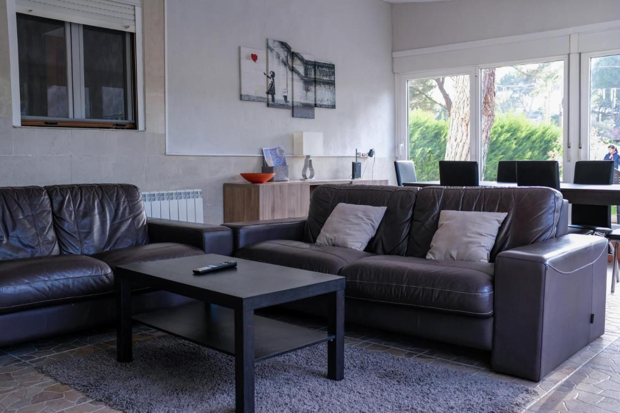 Chalet Medina Del Campo Entrepinares El Campillo  ภายนอก รูปภาพ