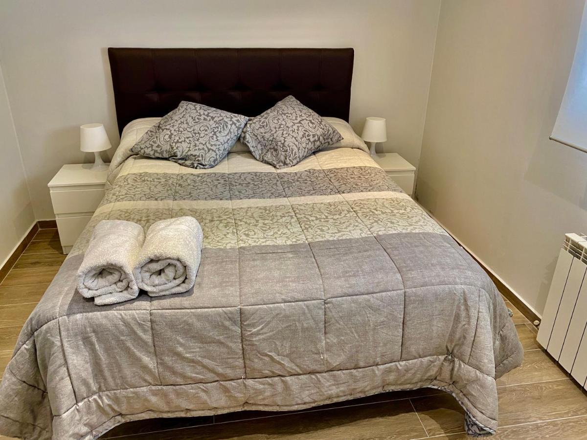 Chalet Medina Del Campo Entrepinares El Campillo  ภายนอก รูปภาพ
