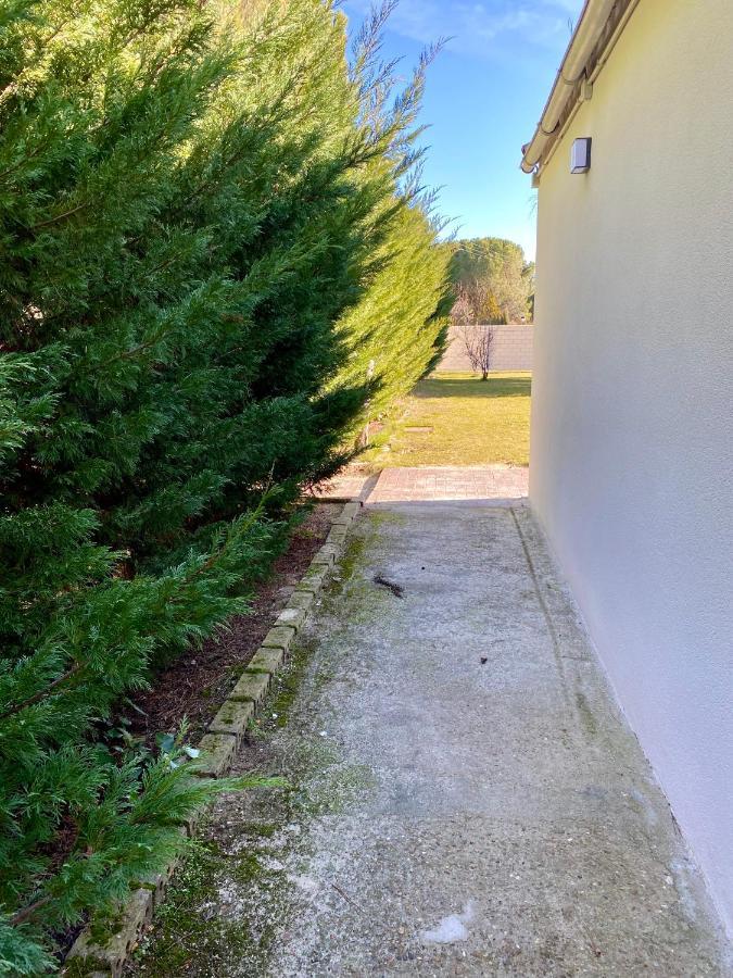 Chalet Medina Del Campo Entrepinares El Campillo  ภายนอก รูปภาพ