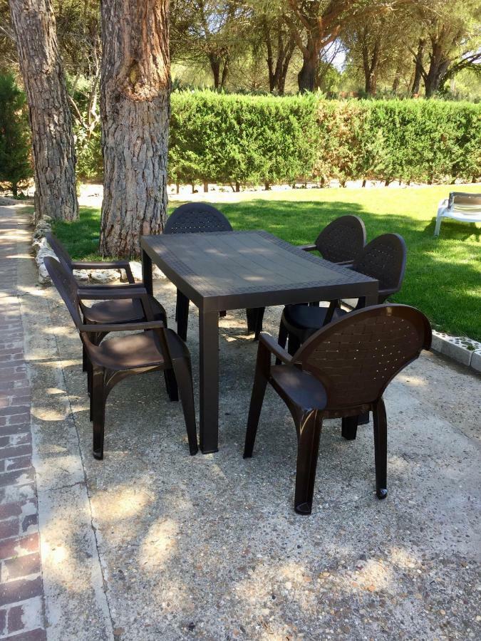 Chalet Medina Del Campo Entrepinares El Campillo  ภายนอก รูปภาพ