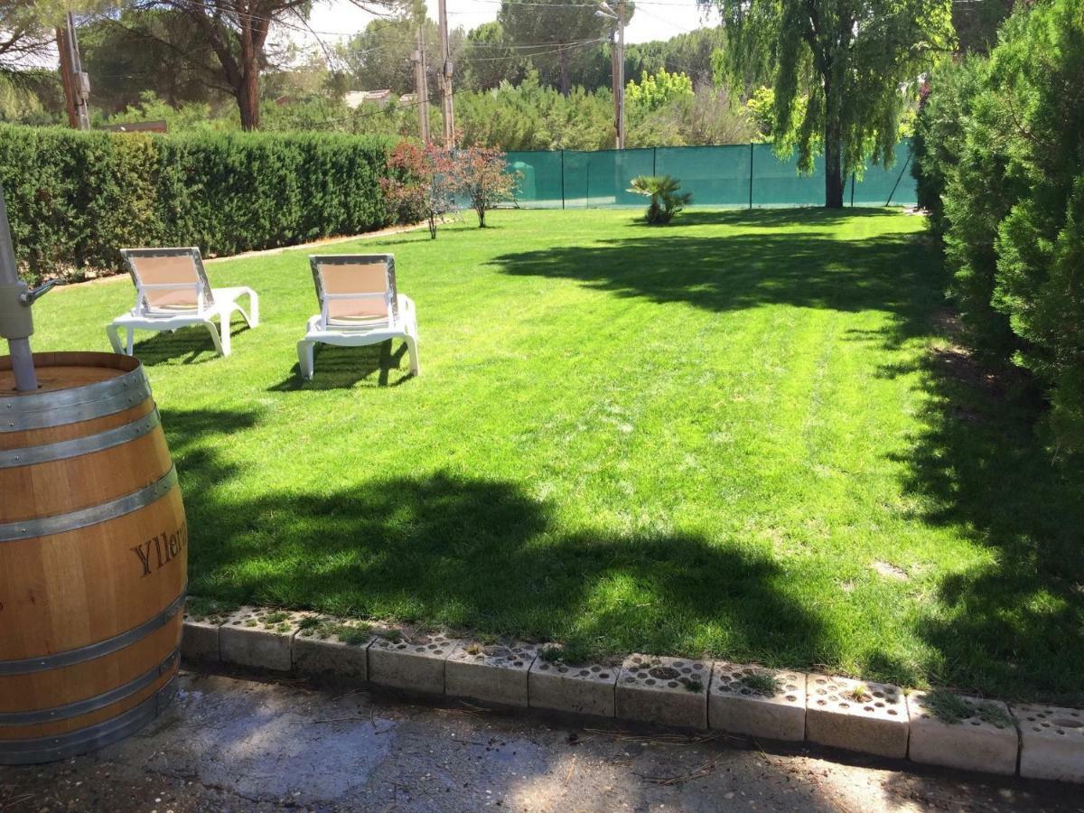 Chalet Medina Del Campo Entrepinares El Campillo  ภายนอก รูปภาพ