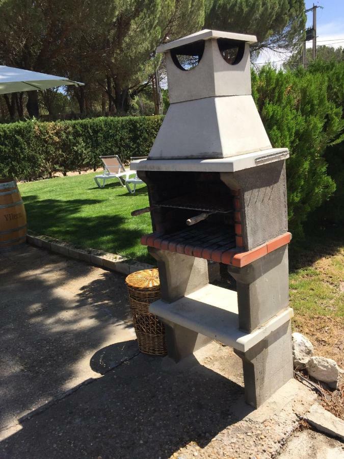 Chalet Medina Del Campo Entrepinares El Campillo  ภายนอก รูปภาพ